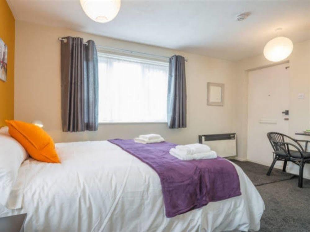 Armitage Way Holiday Apartment - Perfect To Self Isolate Кембридж Экстерьер фото