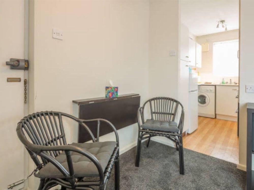 Armitage Way Holiday Apartment - Perfect To Self Isolate Кембридж Экстерьер фото