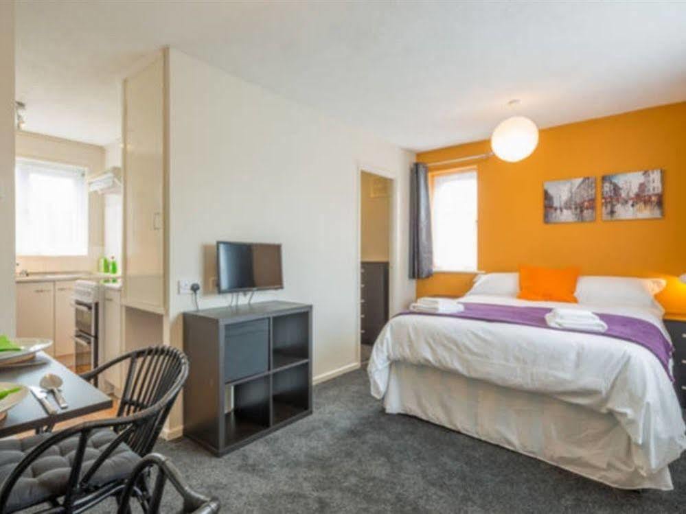 Armitage Way Holiday Apartment - Perfect To Self Isolate Кембридж Экстерьер фото